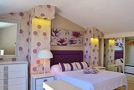 Spacious With 4 Bedrooms Lägenhet